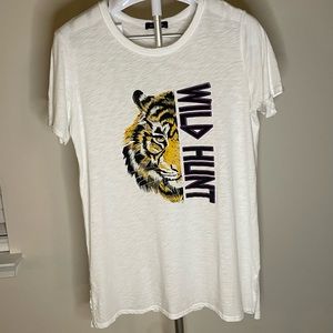 Burnout graphic tee with tiger wild hunt